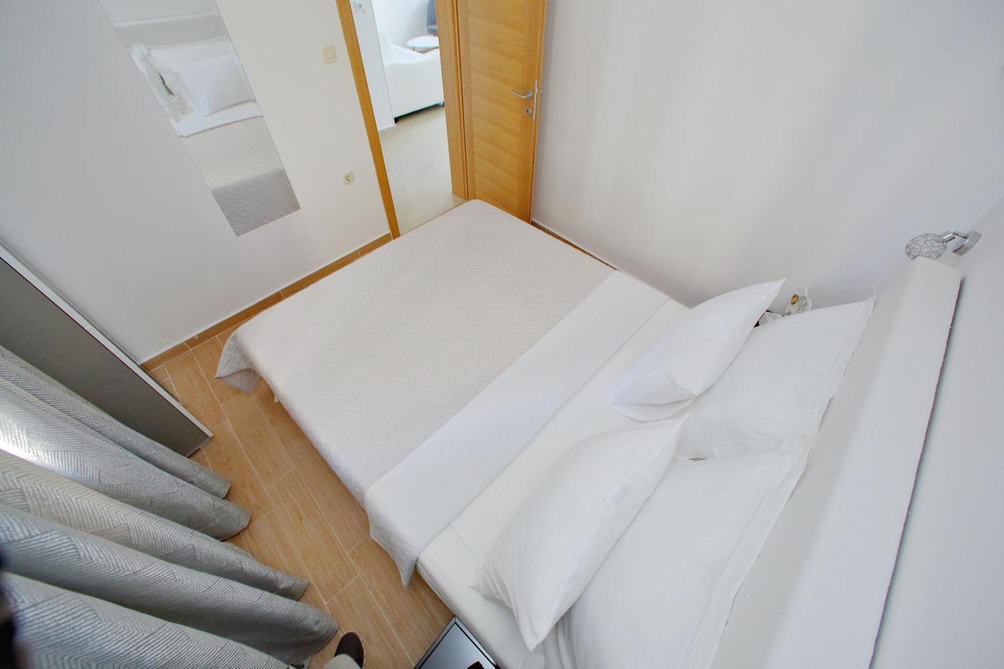Apartments Nina Bibinje Eksteriør billede